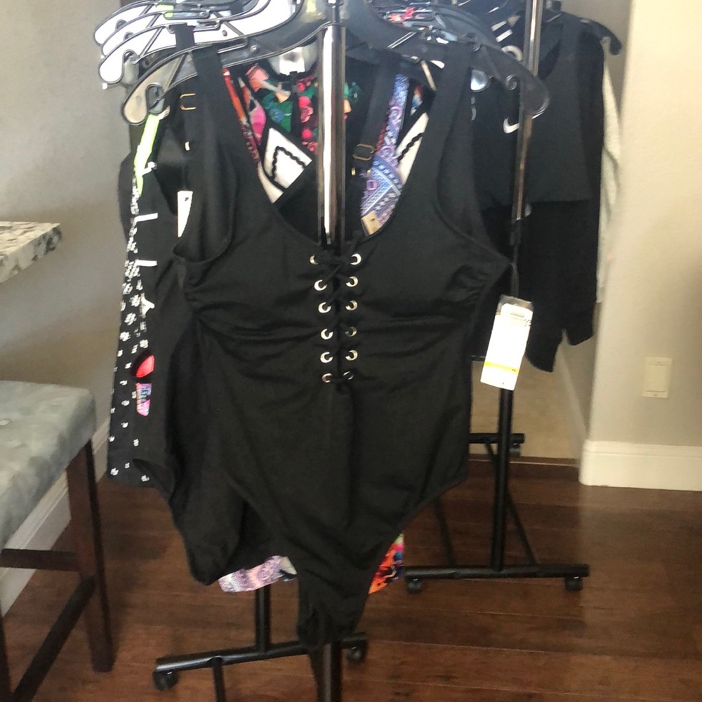 Swim suit